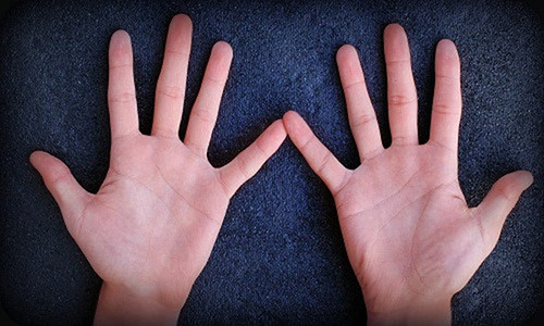 Bàn tay của người phụ nữ có số vượng phu có gì đặc biệt