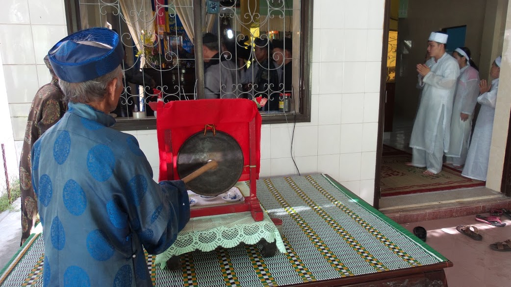 Những người điều hành công việc trong lễ tang?